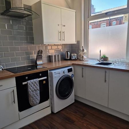 Cosy 3 Bedroom House In Beeston, Leeds, Ls11 7Jp Leeds  Luaran gambar