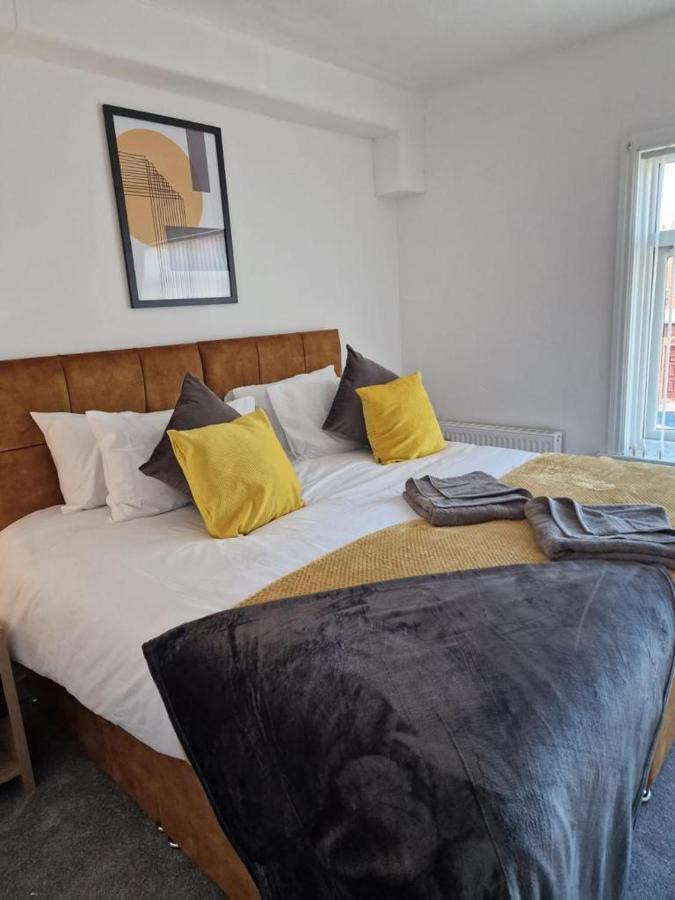 Cosy 3 Bedroom House In Beeston, Leeds, Ls11 7Jp Leeds  Luaran gambar