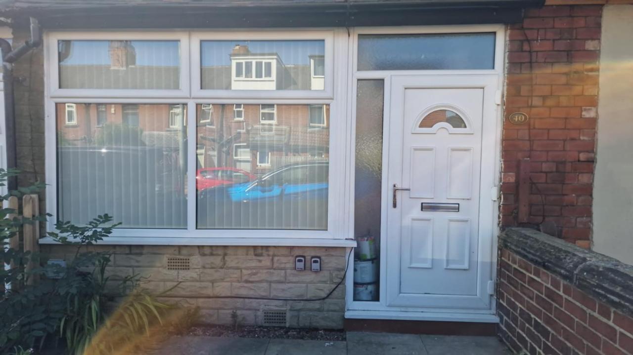 Cosy 3 Bedroom House In Beeston, Leeds, Ls11 7Jp Leeds  Luaran gambar