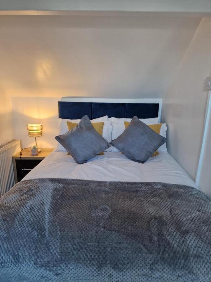 Cosy 3 Bedroom House In Beeston, Leeds, Ls11 7Jp Leeds  Luaran gambar